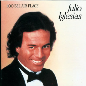 收聽Julio Iglesias的All of You歌詞歌曲