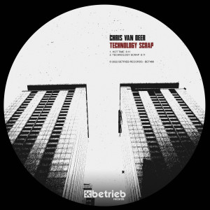 ดาวน์โหลดและฟังเพลง Technology Scrap พร้อมเนื้อเพลงจาก Chris Van Deer