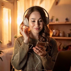 ดาวน์โหลดและฟังเพลง Slow Lofi Sound Alignment พร้อมเนื้อเพลงจาก Lofi Ambience