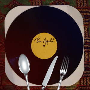 ดาวน์โหลดและฟังเพลง Bon Appetit พร้อมเนื้อเพลงจาก BIC Tizon dife