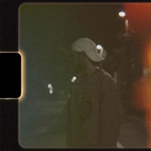 ดาวน์โหลดและฟังเพลง зависим (Explicit) พร้อมเนื้อเพลงจาก WHY BLACK