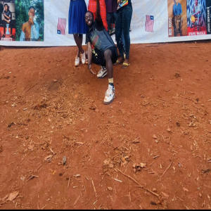 收聽NyagoMan GM的Kiruwiiih Bisoshiii WATOTO WAKUBWA歌詞歌曲