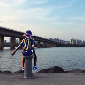 收聽lullaboy的breeze歌詞歌曲