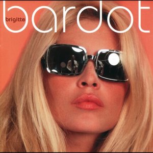 ดาวน์โหลดและฟังเพลง C'Est Une Bossa Nova (Album Version) พร้อมเนื้อเพลงจาก Brigitte Bardot