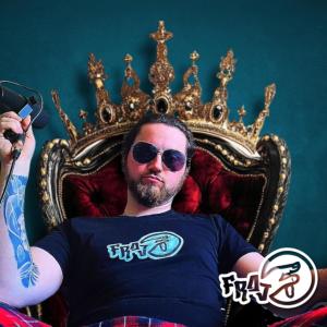 收聽Fraj的DROPPIN' HINTS歌詞歌曲