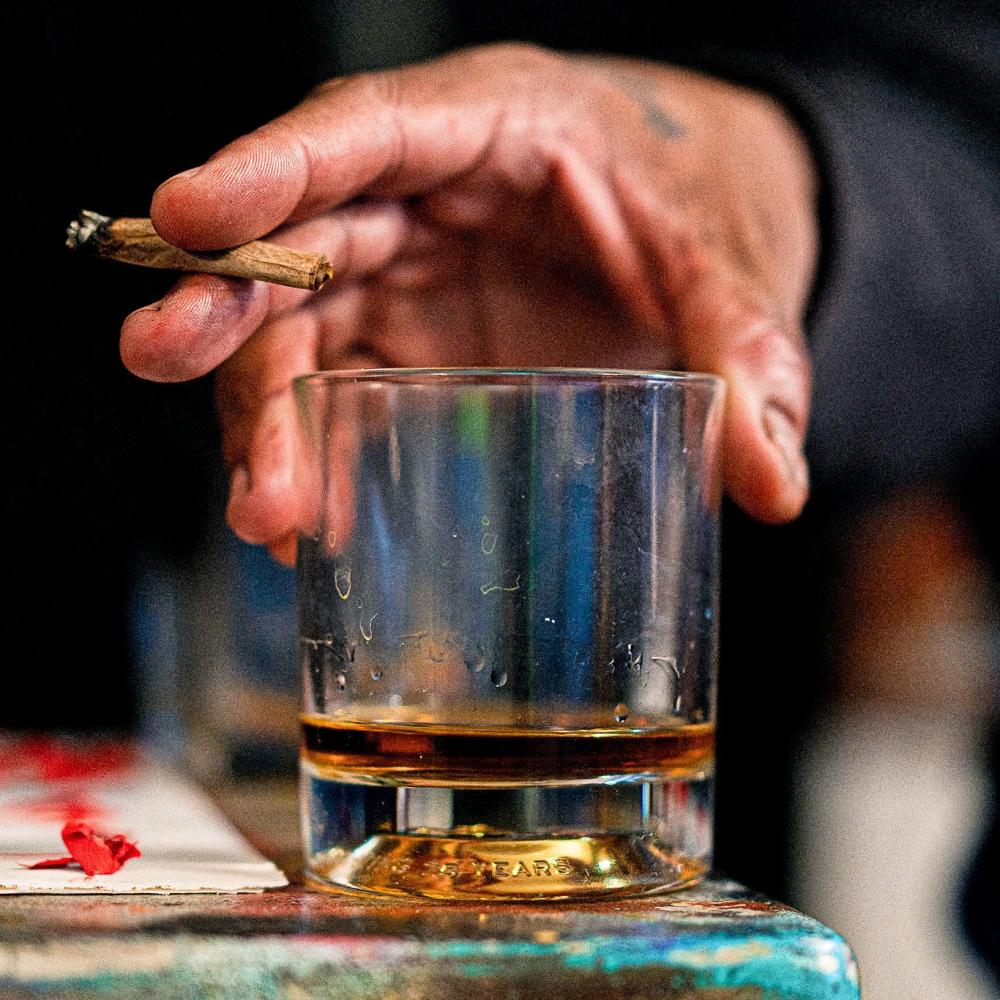 Shots Poured (feat. RYMNA) (Explicit)