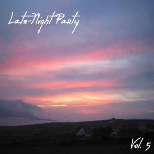 收聽Ashley Scott的Blue Light歌詞歌曲