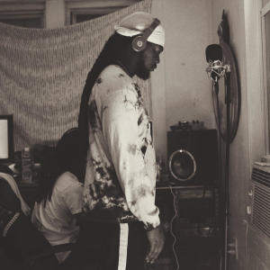 ดาวน์โหลดและฟังเพลง 10THOUSAND (feat. Fat Flee) (Explicit) พร้อมเนื้อเพลงจาก Alejandro Blanco