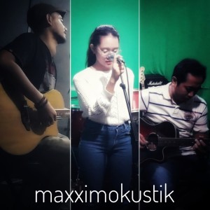 Listen to The Second You Sleep (Live Acoustic Version) song with lyrics from Maxximokustik