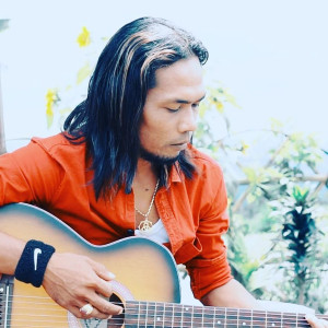 Dengarkan lagu Kasa Kisi nyanyian Yan Yudix dengan lirik