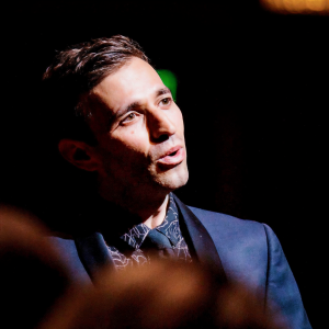 Anthony Roth Costanzo ดาวน์โหลดและฟังเพลงฮิตจาก Anthony Roth Costanzo