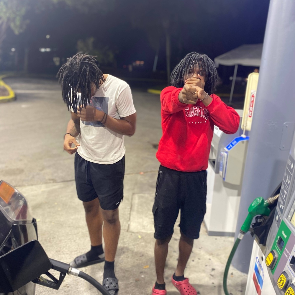 Stuffin Woods (feat. Jumanji) (Explicit)