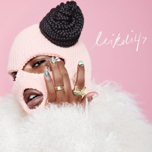 ดาวน์โหลดและฟังเพลง Money พร้อมเนื้อเพลงจาก Leikeli47