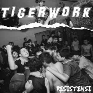 Dengarkan Menjadi Icarus lagu dari Tigerwork dengan lirik