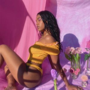 收聽Amber Mark的Thong Song (Explicit)歌詞歌曲