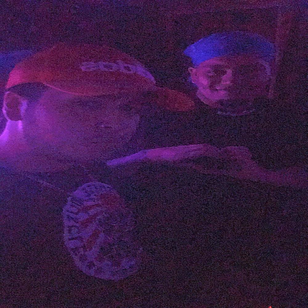 Recuerdos (feat. Dan-T)
