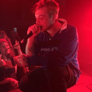 收听convolk的gone (Explicit)歌词歌曲