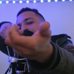 收听Kandyel的Pasarla Bien歌词歌曲