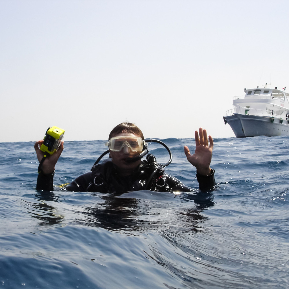 Work Along in Ocean Binaural