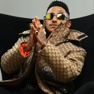 收听DJ ITIN DO PC的ELA PEDE PRA TOMAR (Explicit)歌词歌曲
