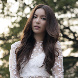 收聽มุก วรนิษฐ์的พูดว่ารักในใจ (เพลงประกอบซีรีส์ รุ่นพี่ Secret Love)歌詞歌曲