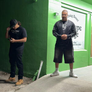 default playlist img