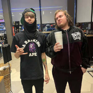 Album Double Cup (Explicit) oleh morphineee