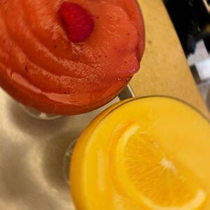 收聽desert的DAIQUIRI歌詞歌曲