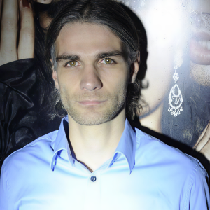 Chris Reece ดาวน์โหลดและฟังเพลงฮิตจาก Chris Reece