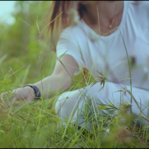 Listen to Cumo Riko song with lyrics from Mira Susanti