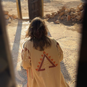 收聽Nayla的Journey One歌詞歌曲