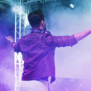 default playlist img