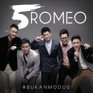 收聽5Romeo的Sebatas Mimpi歌詞歌曲