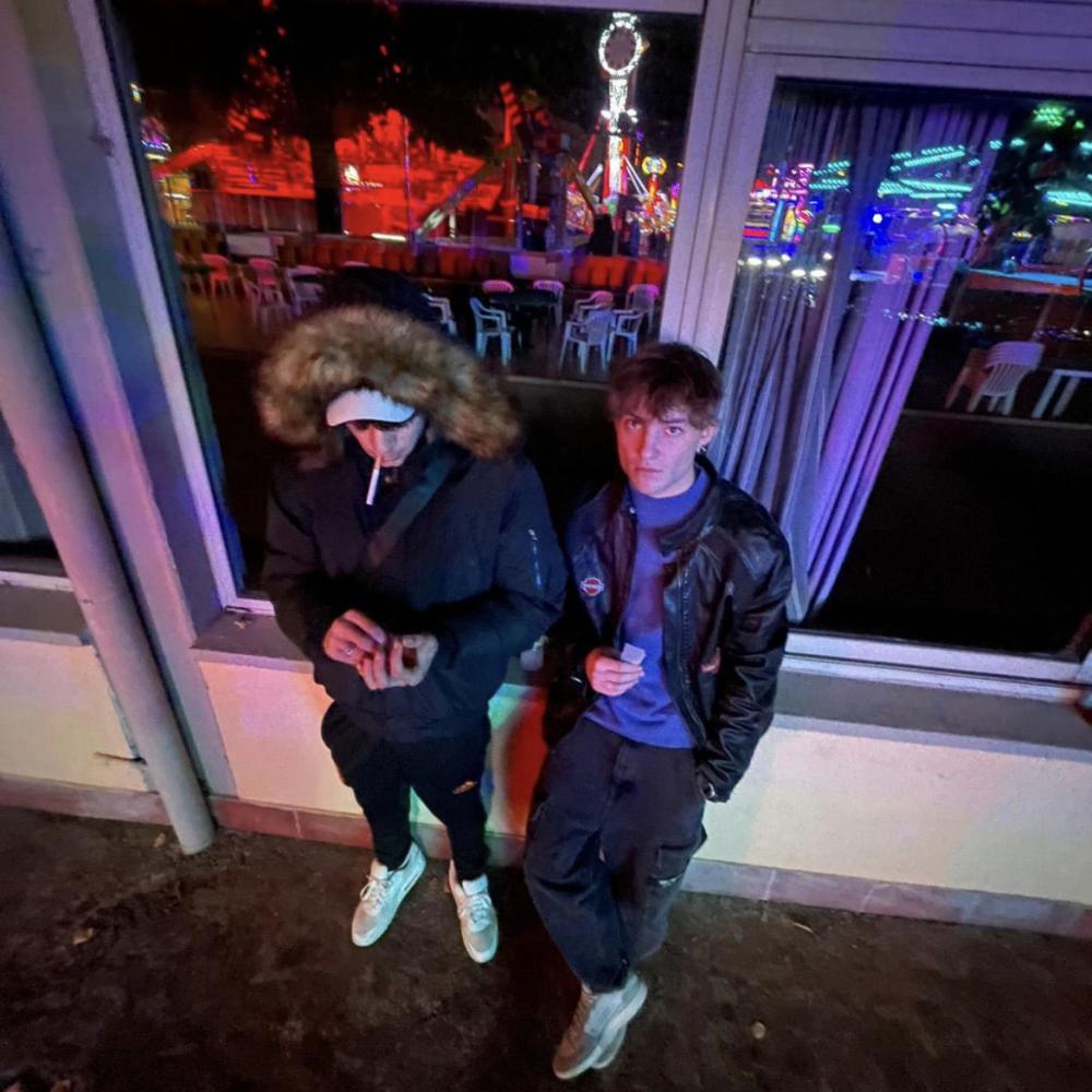 tracksuit (feat. perso)