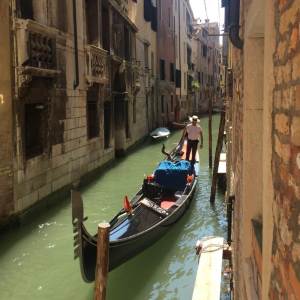 收聽Rata的Gondolieri歌詞歌曲