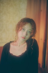 이현 ดาวน์โหลดและฟังเพลงฮิตจาก 이현