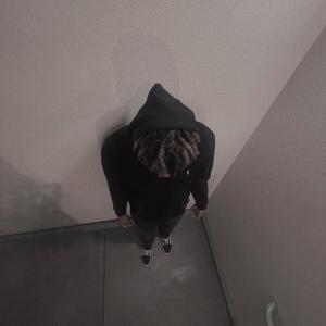 收聽death2vert的Punching In (Explicit)歌詞歌曲