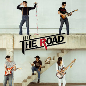 ดาวน์โหลดและฟังเพลง นั่งเป็นเพื่อนเธอ พร้อมเนื้อเพลงจาก Hit The Road