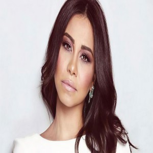 Listen to لبنان في القلب song with lyrics from Sherine