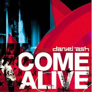 ดาวน์โหลดและฟังเพลง Coming Down พร้อมเนื้อเพลงจาก Daniel Ash