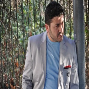 ดาวน์โหลดและฟังเพลง Kimi พร้อมเนื้อเพลงจาก Mehmet Hacıismailoğlu