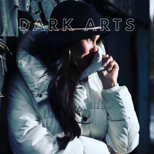 Esmae的專輯Dark Arts