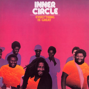 ดาวน์โหลดและฟังเพลง Everything Is Great พร้อมเนื้อเพลงจาก Inner Circle