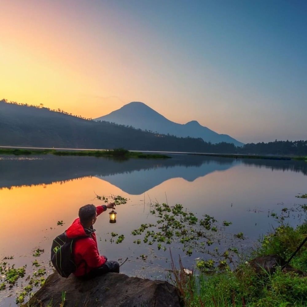 cinta pertama