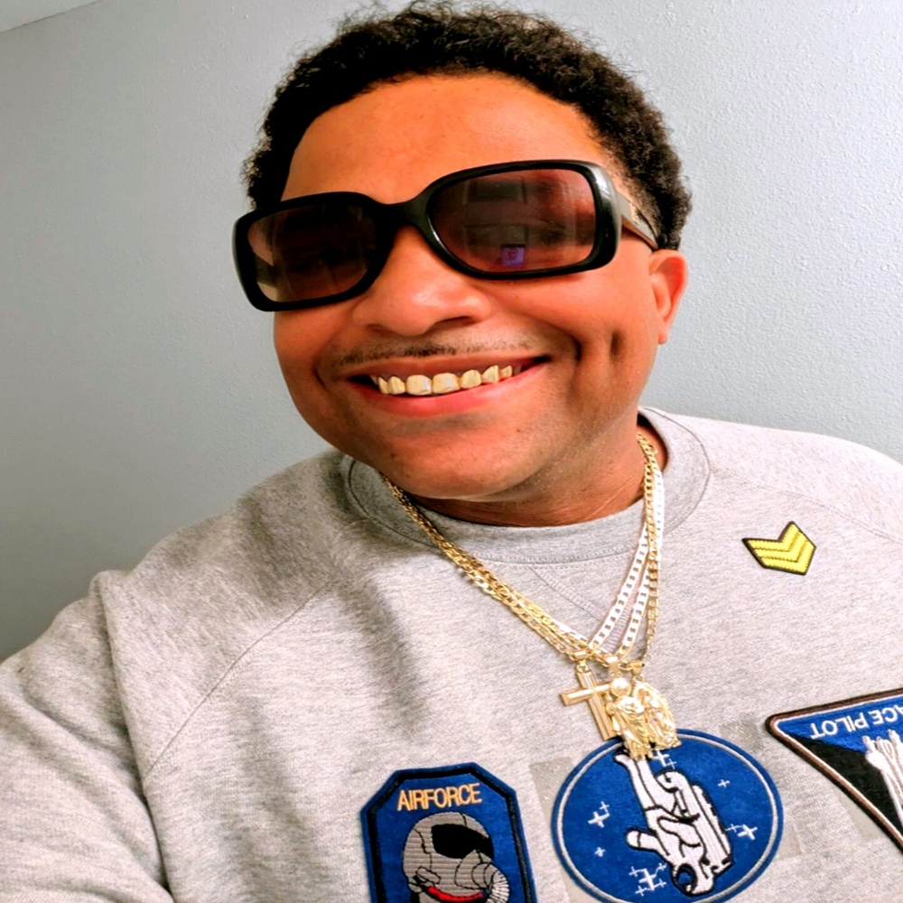 POWER BUTTON 2. FT KEVIN GATES (DIRTY)
