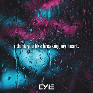 CYLE的專輯Breaking My Heart