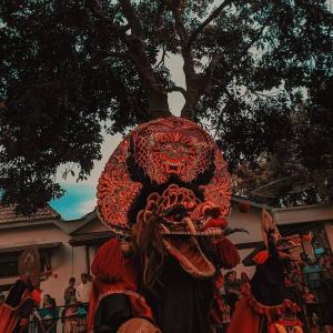 Dengarkan Turi Turi Putih Versi Jaranan lagu dari Seni jaranan dengan lirik