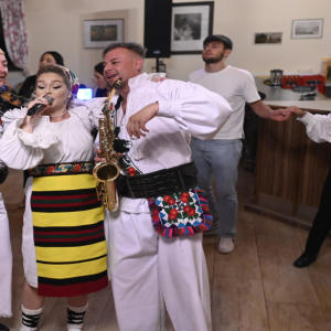 Camelia Pop的專輯De Baut cu fratii mat