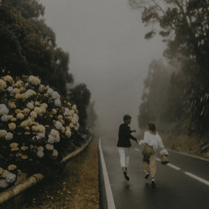 收听OBLXKQ的MARRY ME歌词歌曲