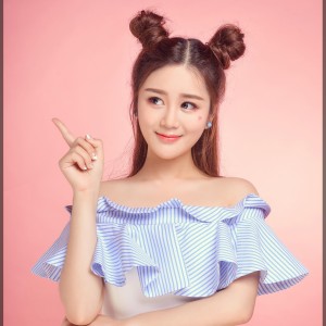 Album 靠近爱情 from cherry璐璐